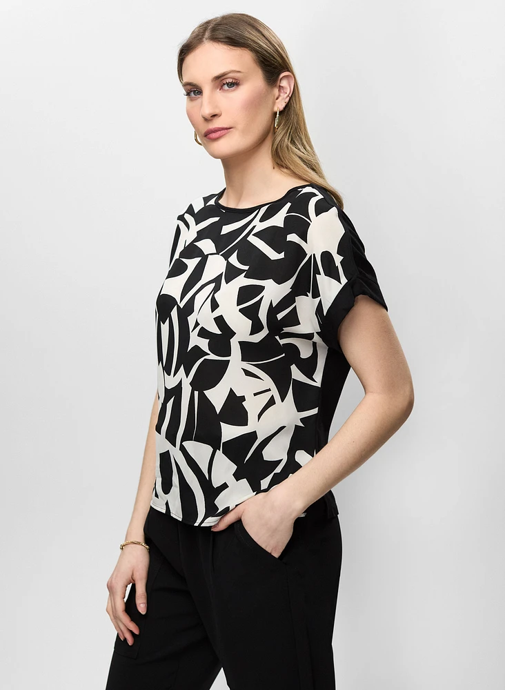 Geometric Print Short Sleeve Top