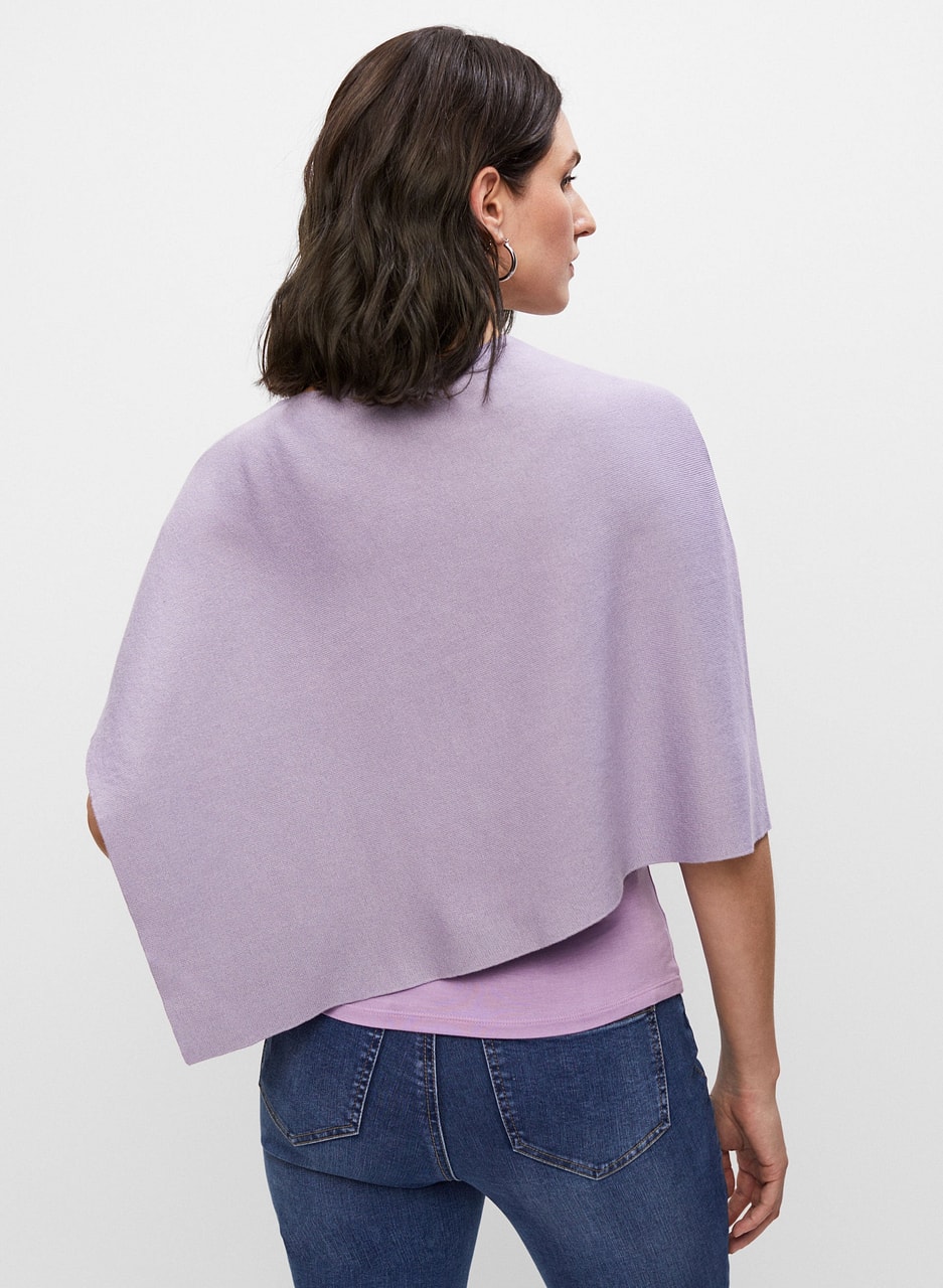 Frank Lyman - Short Asymmetric Knit Poncho