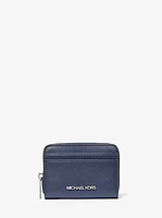 Billetera Jet Set Travel mediana de cuero saffiano