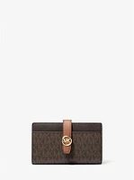 Greenwich Medium Signature Logo Wallet