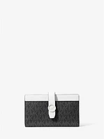 Greenwich Medium Signature Logo Wallet