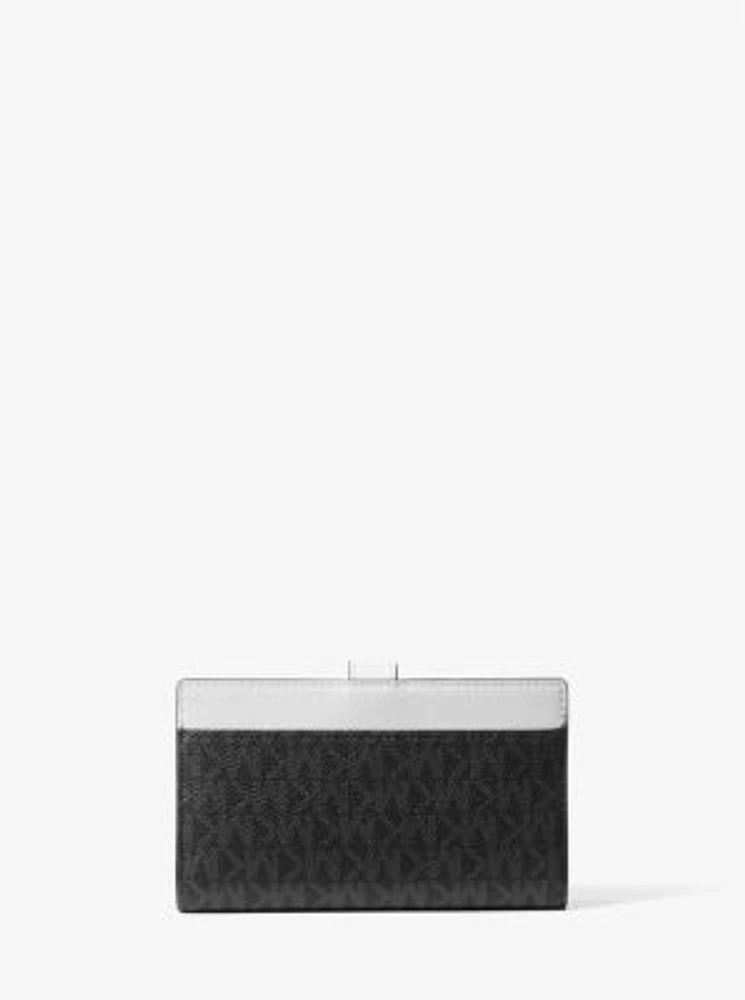 Greenwich Medium Signature Logo Wallet