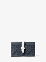 Greenwich Medium Signature Logo Wallet