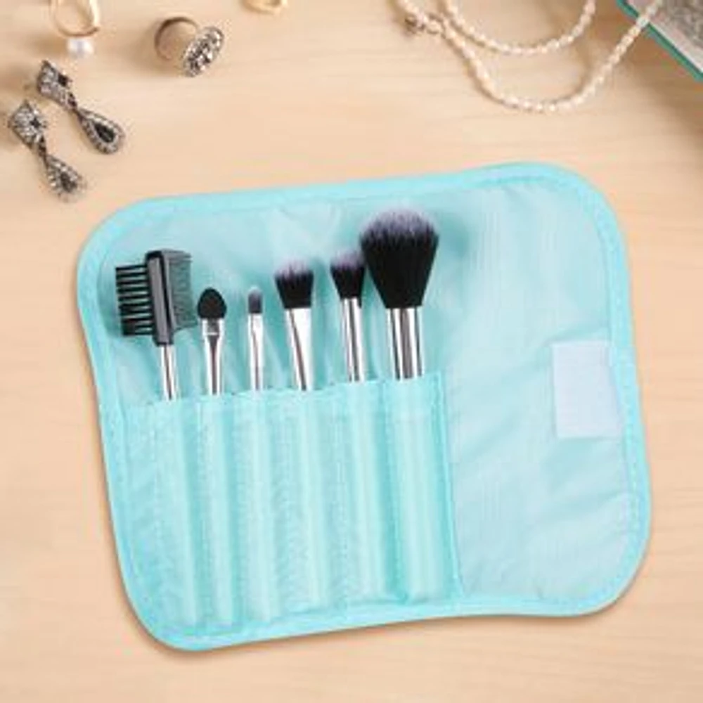 Set De Brochas Para Maquillaje Con Estuche Verde 7  Piezas