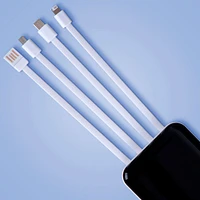 Batería Portátil Con Cables De Carga Power Bank Sintético Blanca 7.5x2x15 cm