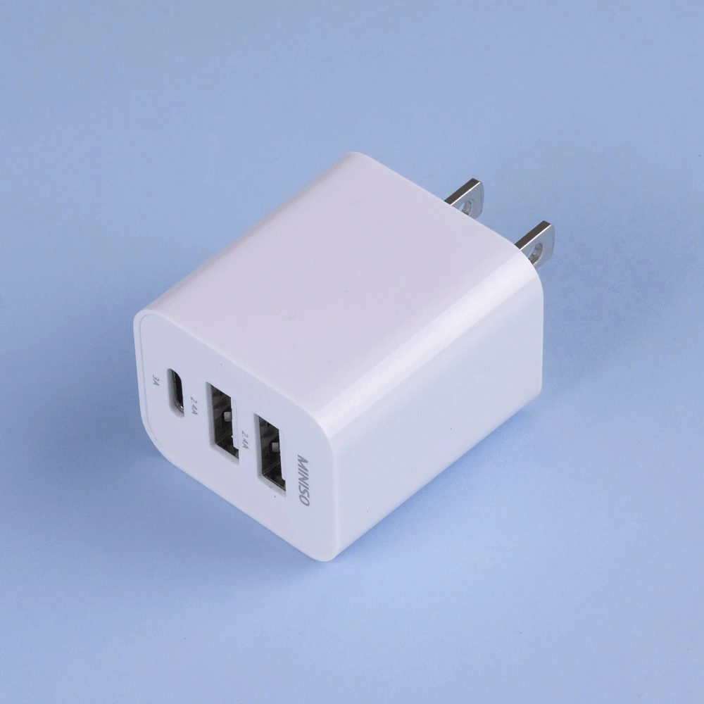 Adaptador De Carga Puertos USB Y Tipo C Sintético Blanco