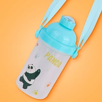 Cilindro We Bare Bears Panda Con Correa y popote Plástico Blanco 500 ml