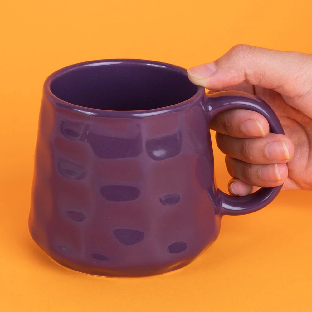 Taza Diseño En Relieve Cerámica Morada 360 ml