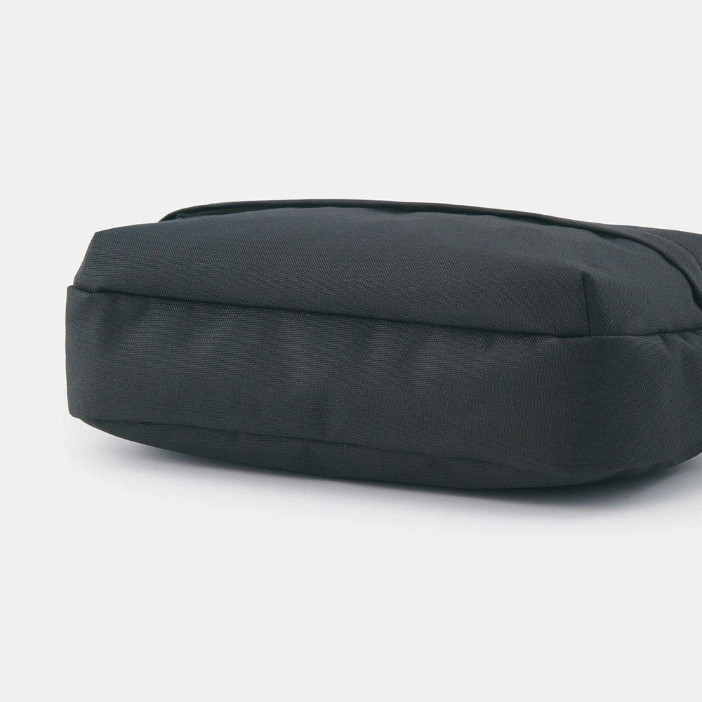 2-Way Water Repellent Shoulder Bag