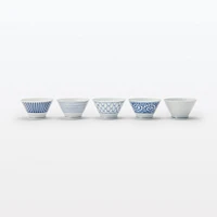 Hasami Ware Rice Bowl - Mesh Pattern