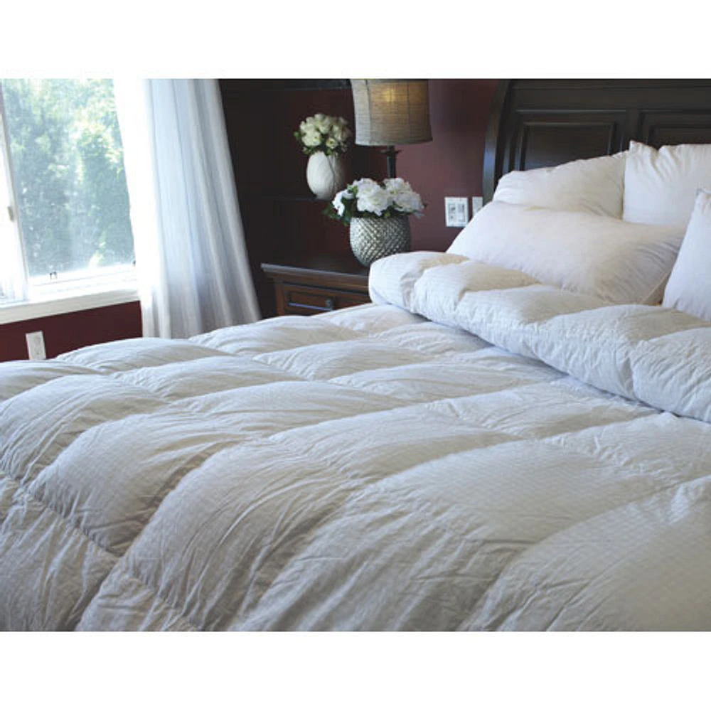 Maholi Royal Elite Collection 400 Thread Count Duck Down Summer Lightweight Duvet - King - White