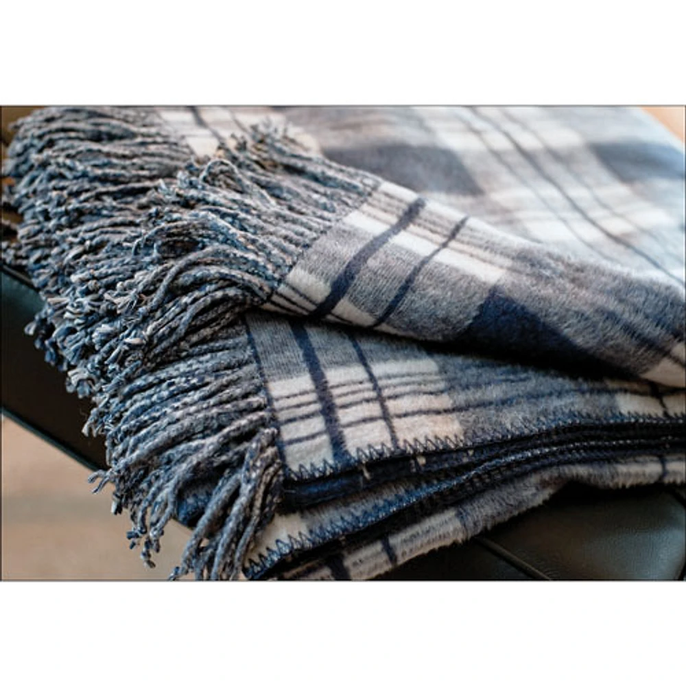 Luxeport Collection Silk Fleece Throw