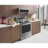 Cuisinière électrique autonome lisse avec four autonettoyant 6,4 pi3 30 po de KitchenAid - Inox