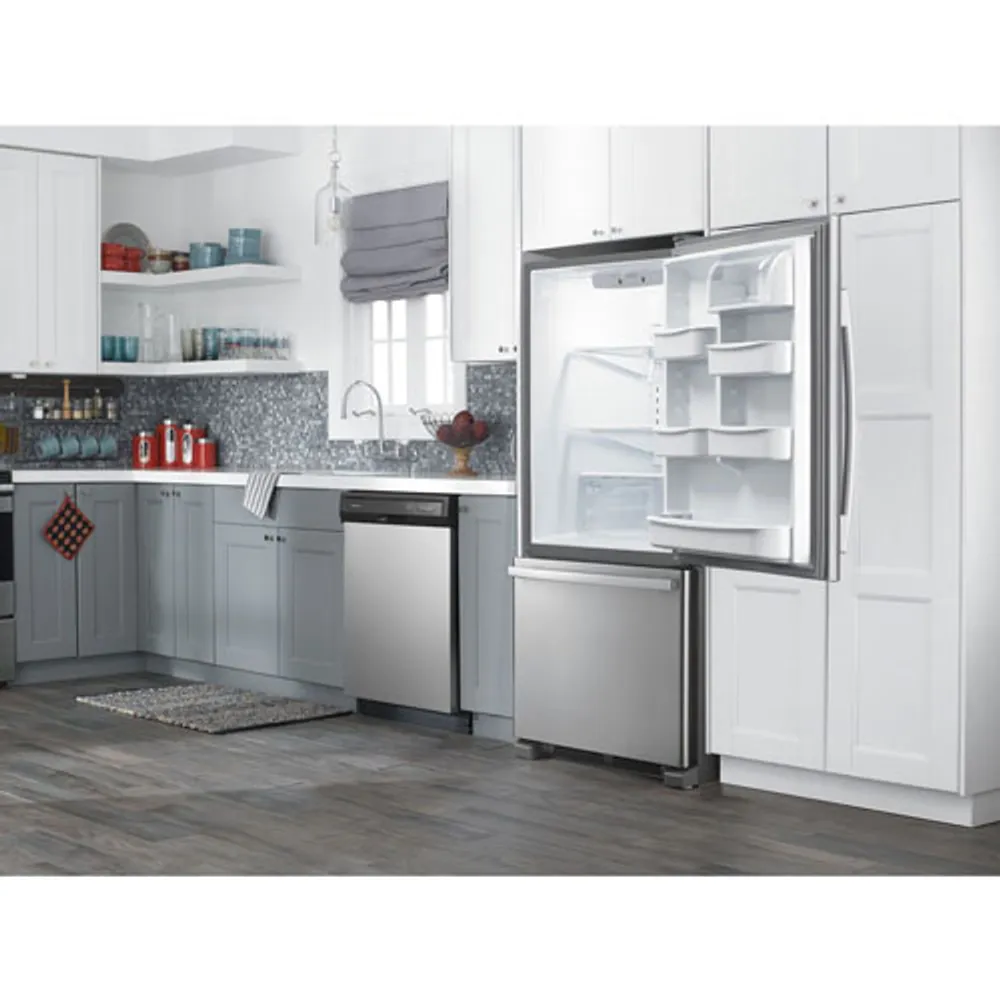 Amana 30" 18.7 Cu. Ft. Bottom Freezer Refrigerator - Stainless Steel