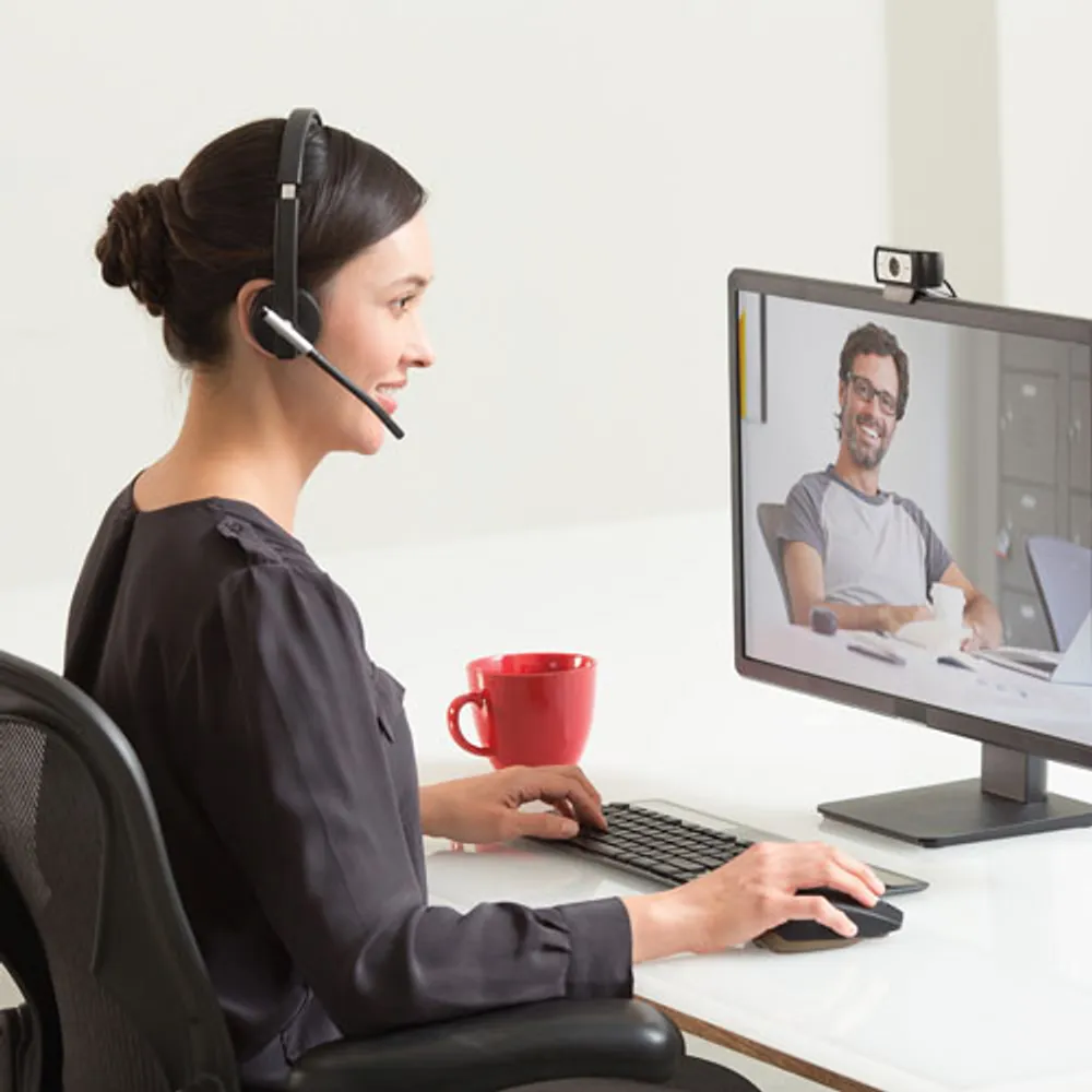 Caméra Web ultra-grand-angle HD 1080p Pro de Logitech avec microphone intégré - Exclusivité de Best Buy