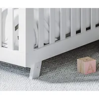 Storkcraft Beckett 3-in-1 Convertible Crib - White