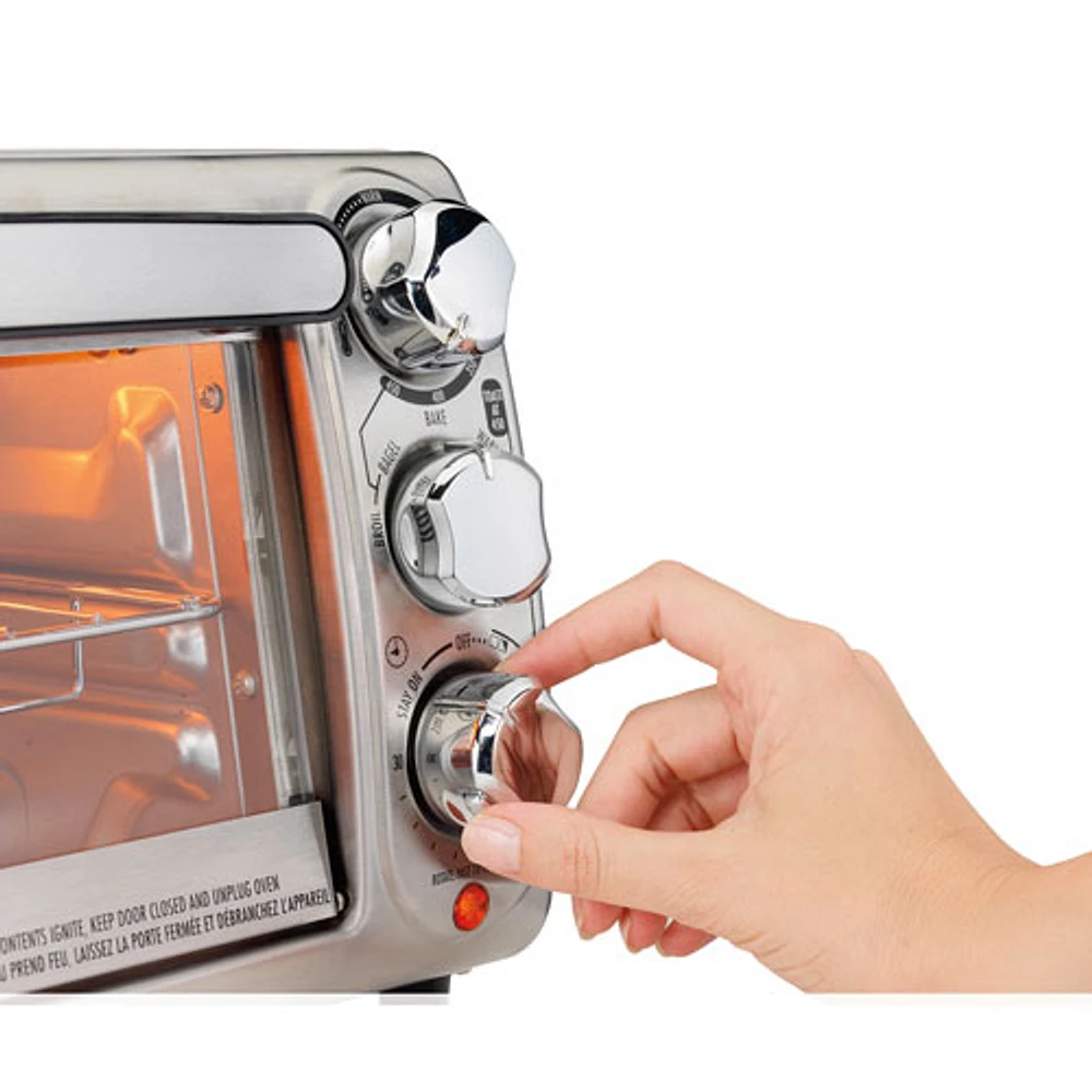 Four grille-pain à 4 tranches de Hamilton Beach - 0,39 pi³/11 L - Acier inoxydable