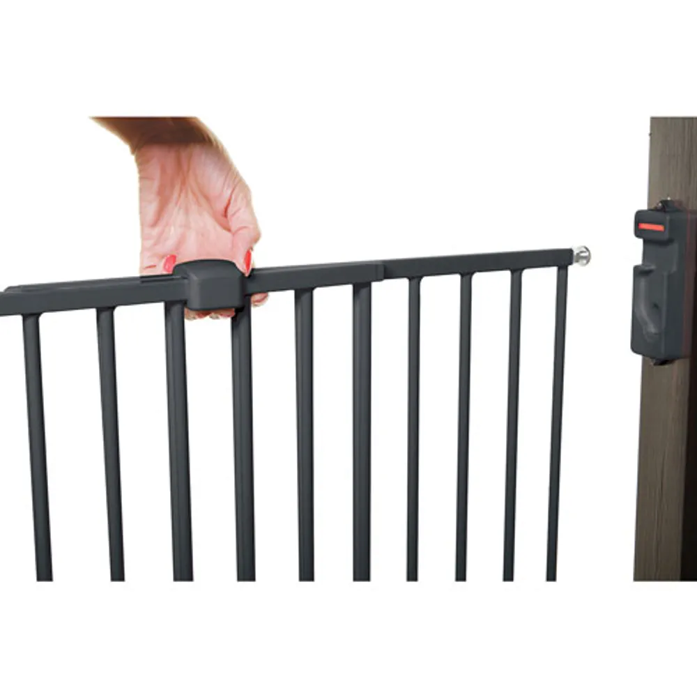 Dreambaby Broadway Hardware Mounted Safety Gate - Black