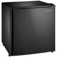 Insignia Compact 1.7 Cu. Ft. Freestanding Bar Fridge (NS-CF17BK9) - Black - Only at Best Buy