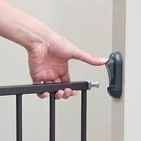 Bily Expandable Hardware Mounted Safety Gate - Bronze