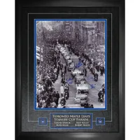 Frameworth - Maple Leafs de Toronto Photographie signée du défilé de la Coupe Stanley (16 x 20)