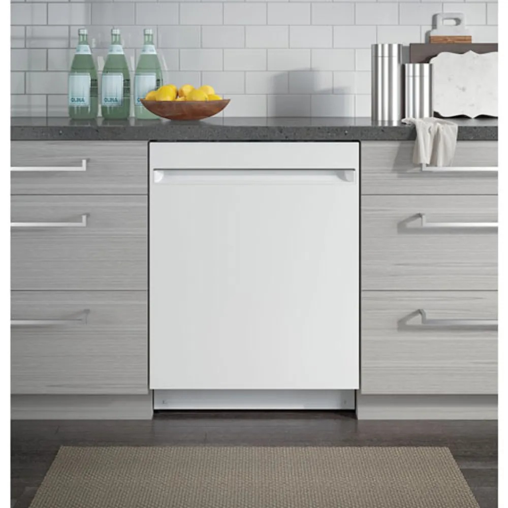 GE 24" 51dB Built-In Dishwasher with Stainless Steel Tub (GDT225SGLWW) - White