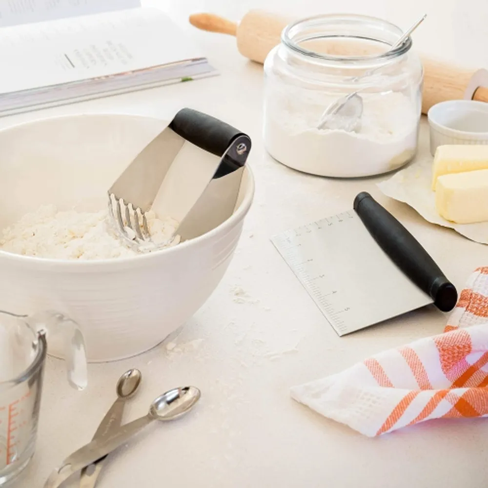 Pastry Dough Blender with Heavy Duty Stainless Steel Blades Baking Tool for  Home