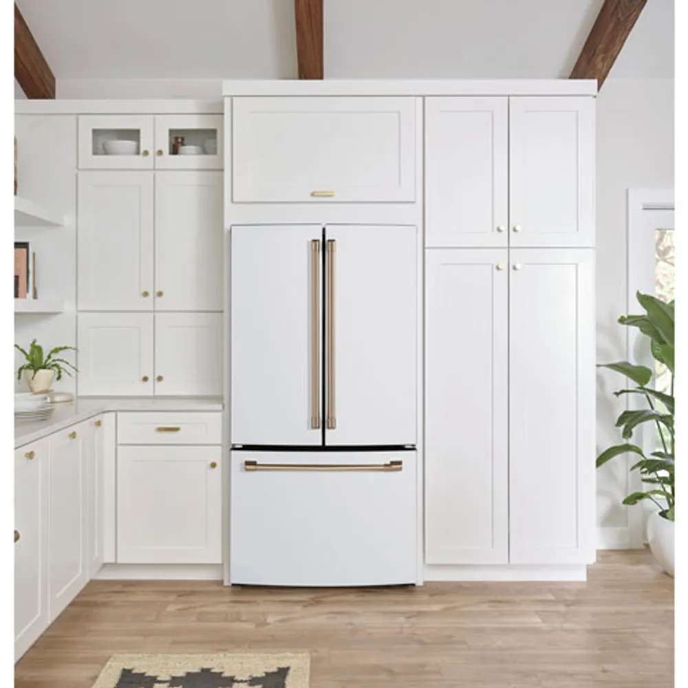 Café 33" 18.6 Cu. Ft. French Door Refrigerator with Water Dispenser (CWE19SP4NW2) - Matte White