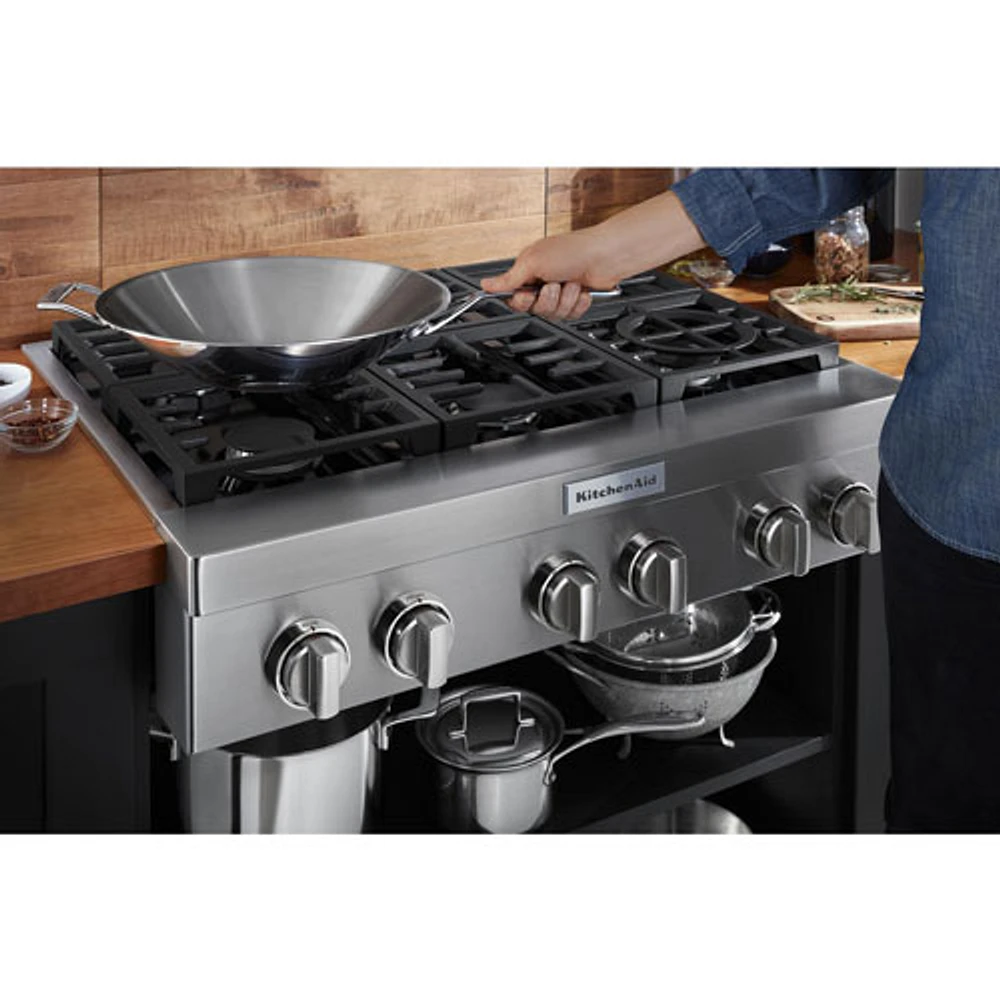 Surface de cuisson au gaz de style commercial 36 po de KitchenAid (KCGC506JSS) - Acier inoxydable