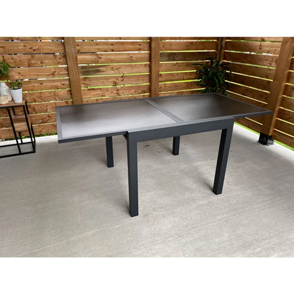 Bayview Traditional 6-Seating Rectangular Extension Patio Dining Table - Black