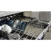 Maytag 24" 47dB Built-In Dishwasher with Stainless Steel Tub & Third Rack (MDB8959SKB) - Black