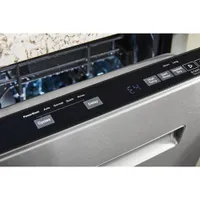 Maytag 24" 47dB Built-In Dishwasher with Stainless Steel Tub & Third Rack (MDB8959SKZ) - Stainless