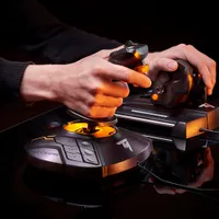 Manche à balai de vol HOTAS T16000M de Thrustmaster