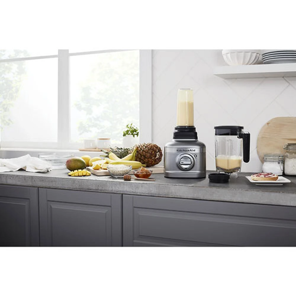 Mélangeur sur socle 1,66 l 1200 W de KitchenAid avec contenant de 16 oz - Argenté