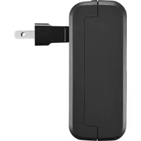 Adaptateur et convertisseur de voyage d'Insignia - Noir - Exclusivité de Best Buy