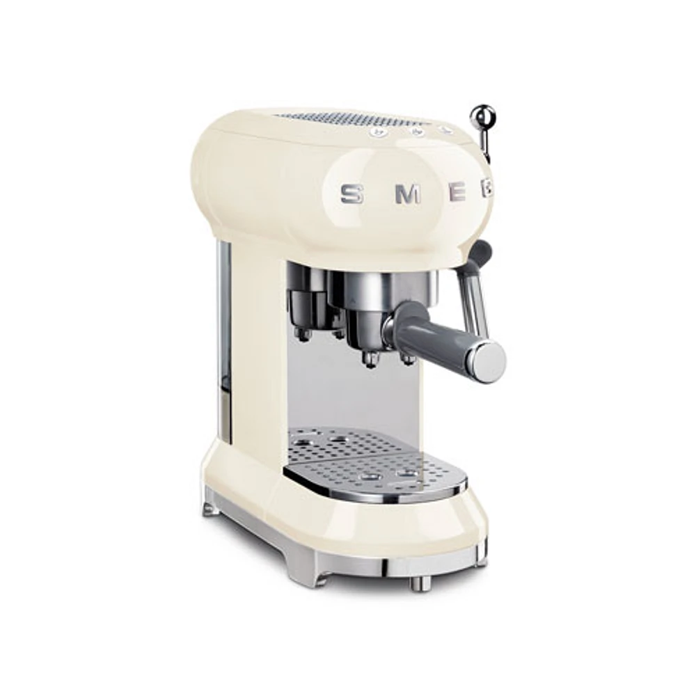 Smeg 50's Style Manual Espresso Machine with 15 Bar Pressure