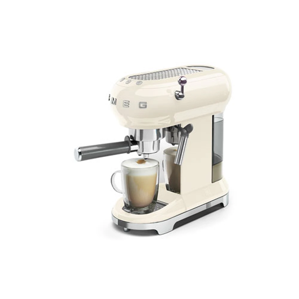 Smeg 50's Style Manual Espresso Machine with 15 Bar Pressure
