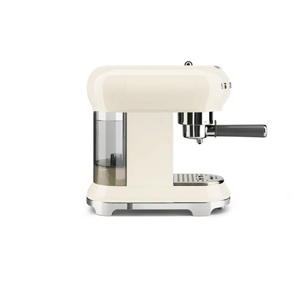 Smeg 50's Style Manual Espresso Machine with 15 Bar Pressure