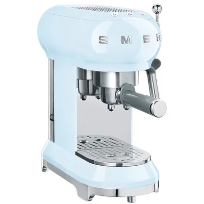 Smeg 50's Style Manual Espresso Machine with 15 Bar Pressure