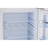 Unique Retro 22" 7 Cu. Ft. Bottom Freezer Refrigerator (UGP-215L W AC) - Marshmallow White