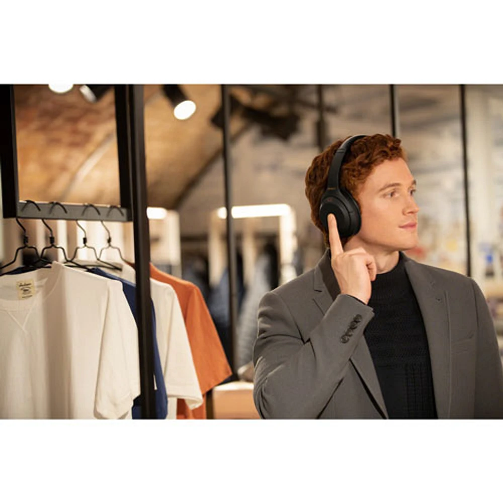 Casque d'écoute Bluetooth à suppression du bruit WH-1000XM4 de Sony - Noir