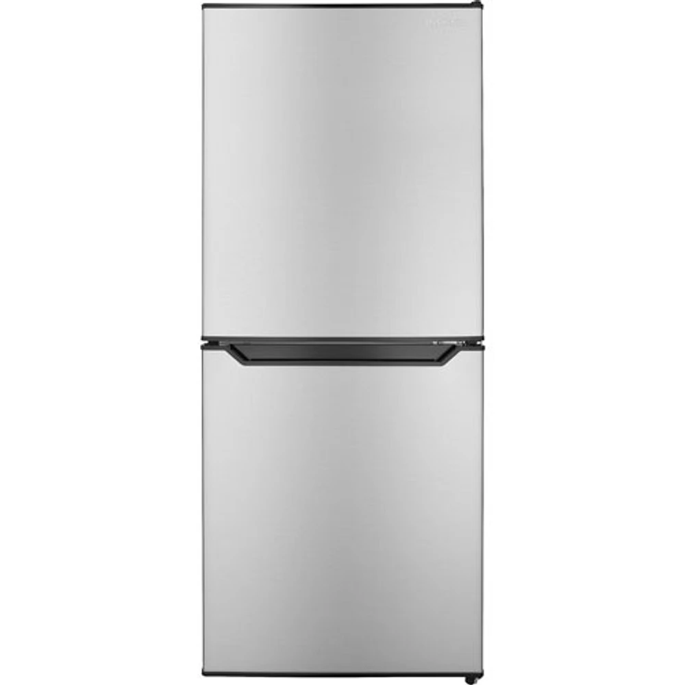 Insignia 30 18.6 Cu. Ft. Bottom Freezer Refrigerator (NS-RBM18SS0