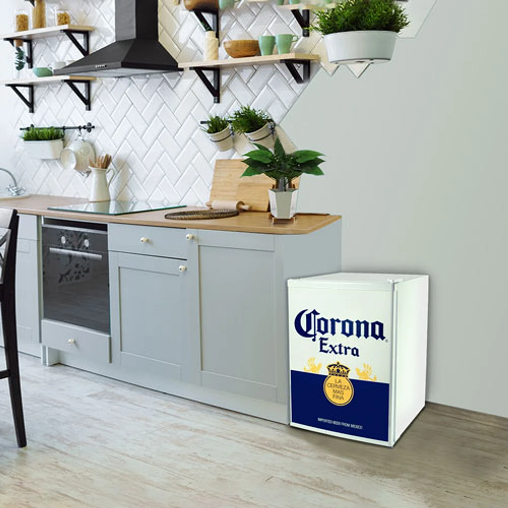 Réfrigérateur de bar autonome de 2,4 pi³ Corona (COR70-W) - Blanc