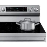 Cuisinière électr. convection à ventilateur friture air 6,3 pi³ 30 po Samsung (NE63A6511SS) - Inox