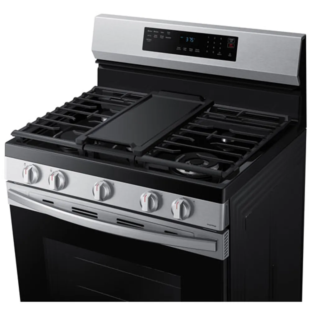 Cuisinière gaz autonome ventilateur convection friture air 6 pi³ 30 po Samsung (NX60A6511SS) - Inox