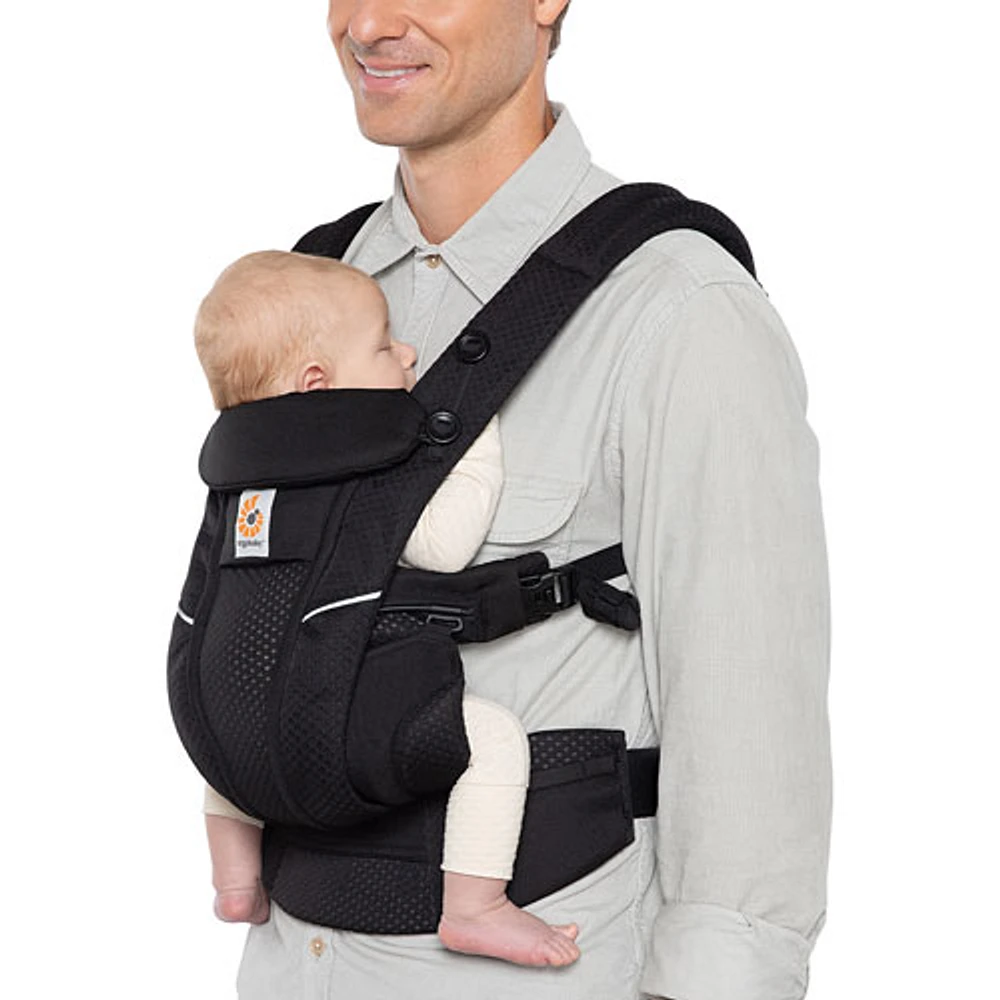 Porte-bébé à quatre positions Omni Breeze d'Ergobaby - Noir onyx