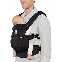 Porte-bébé à quatre positions Omni Breeze d'Ergobaby - Noir onyx