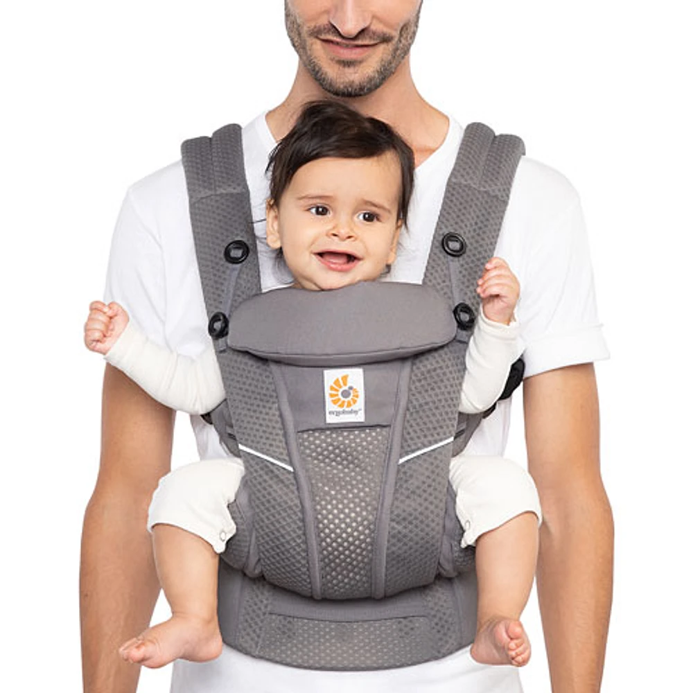 Porte-bébé à quatre positions Omni Breeze d'Ergobaby - Gris graphite