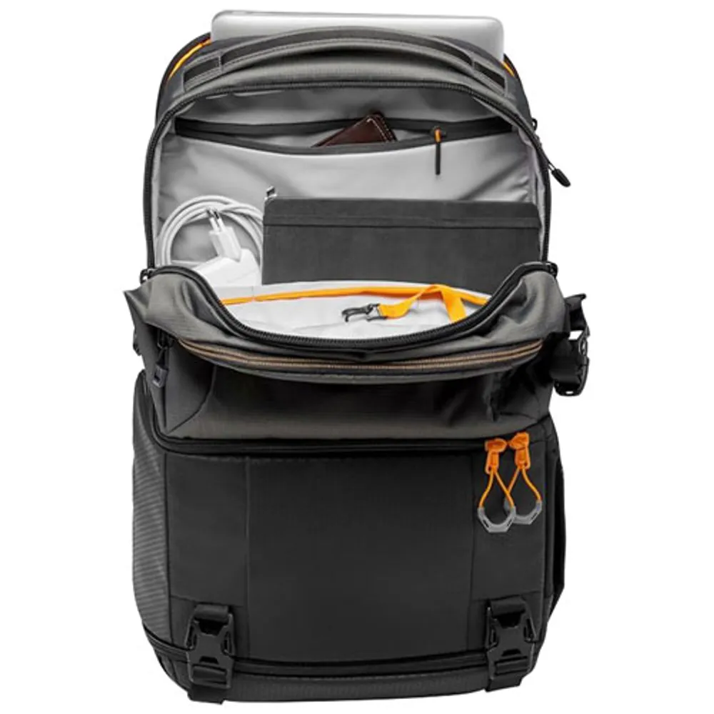 lowepro fastpack iii