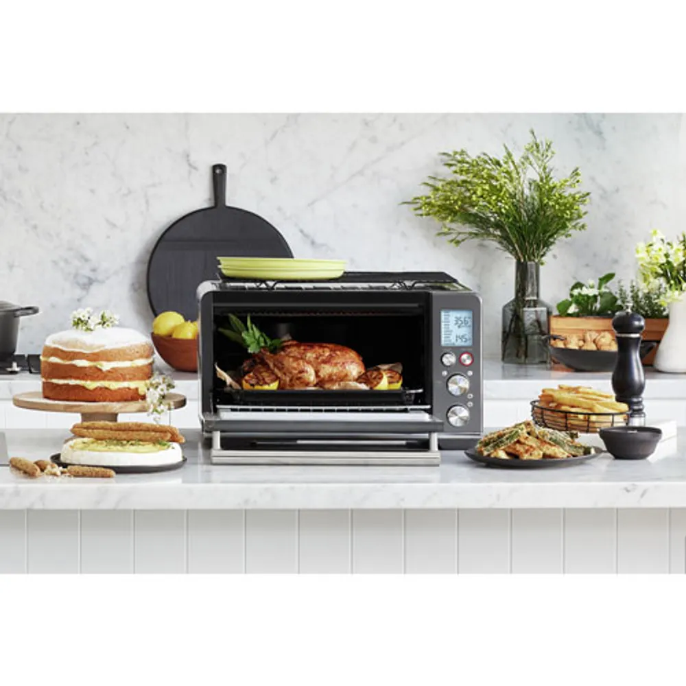 Breville Smart Oven Air Fry Convection Toaster Oven - 0.8 Cu. Ft./22.7L - Black Stainless Steel